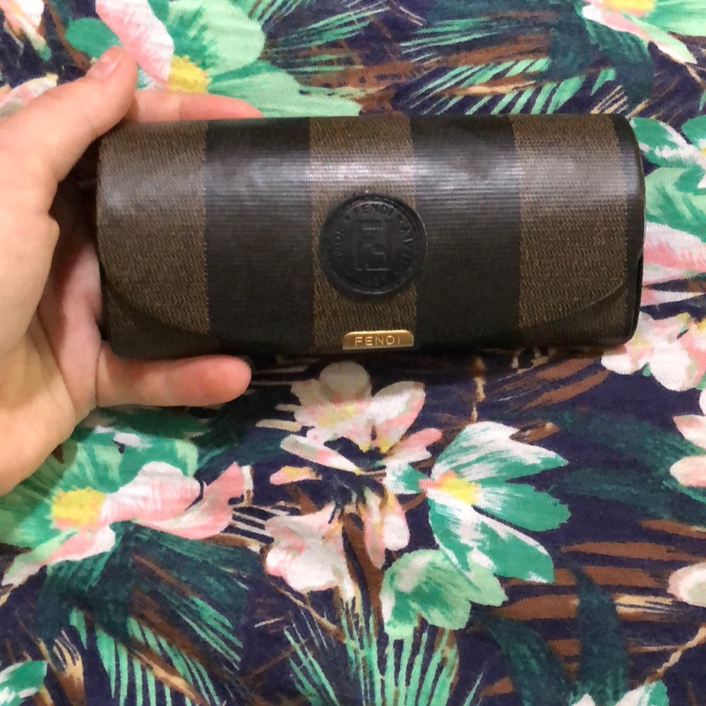 Beautiful fendi glasses box leather stripes